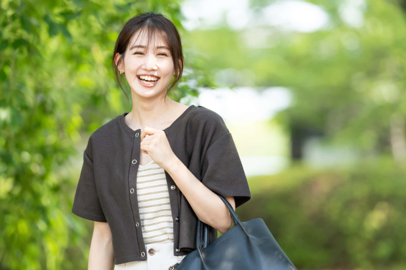 虫歯の再発防止をして笑顔の女性